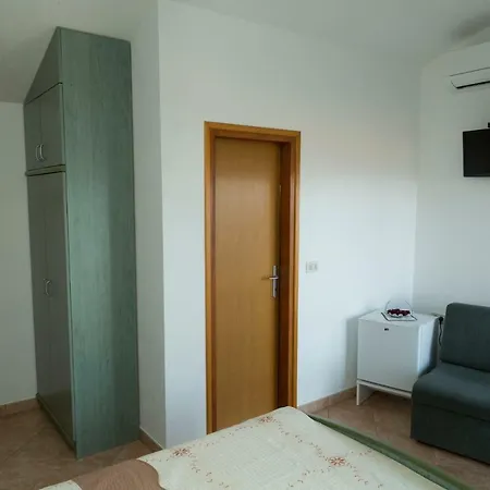 Tinka Apartment