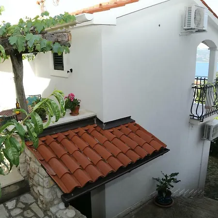 Tinka Apartment