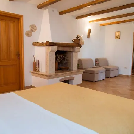 Tinka Apartament *