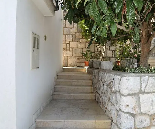 Tinka Apartment Brseč